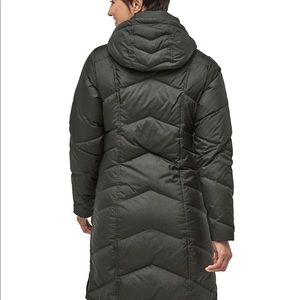 Patagonia Women’s Down With It Parka
